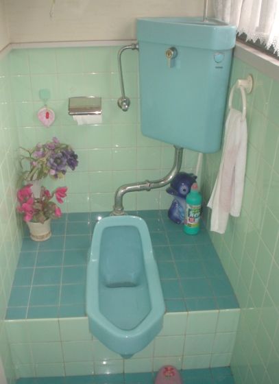 【広島県安芸郡】「トイレの水が便器に水漏れ」タンクの修理方法は？