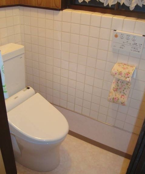 和式トイレのリフォーム工事｜TOTOピュアレスト｜ウォシュレット