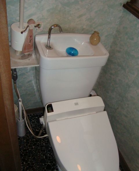 【広島市】トイレの水漏れ・修理から便器の交換【トイレリフォーム】