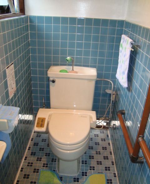 【広島市東区】「トイレのタンクから水漏れ」水が止まらない原因は？