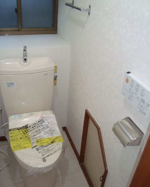 トイレの便器交換になりました。もし修理になった場合の水漏れ原因について解説します。