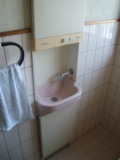【広島県安芸郡】手洗い衛生水栓の「蛇口から水漏れ」修理方法は？