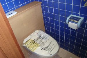 トイレ・便器の取替え：TOTOレストパル・ウオシュレット アプリコット