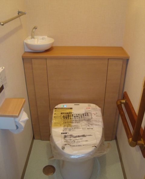 【広島市】トイレの水漏れ修理・こんな症状が便器取替えのサインです：水漏れが多くなってきたので便器を取り替えたい