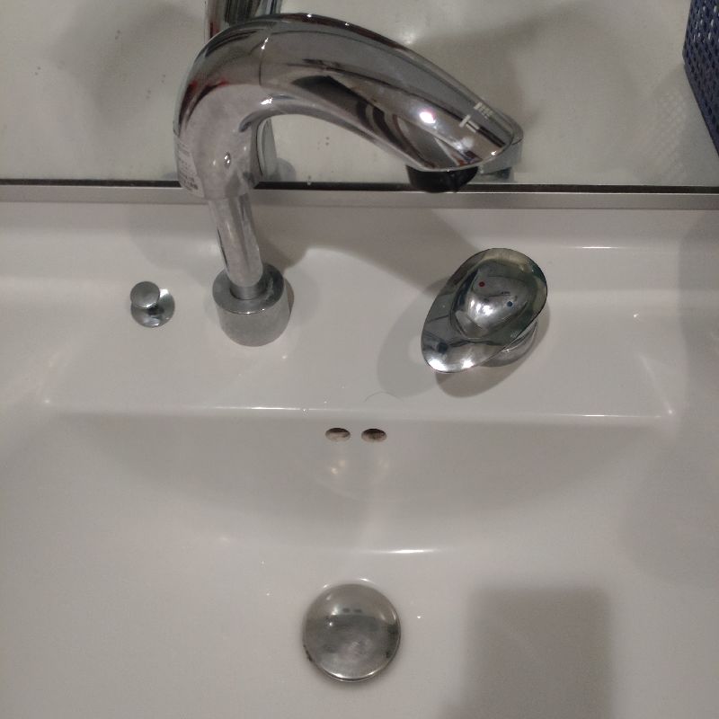 洗面台蛇口の水漏れ原因調査・蛇口の種類を調べる