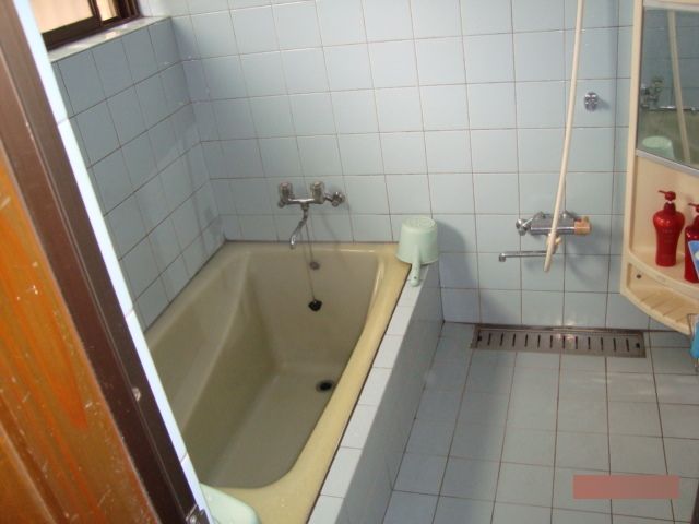 お風呂の蛇口が水漏れして、水が止まらない時の解決方法。【広島市】
