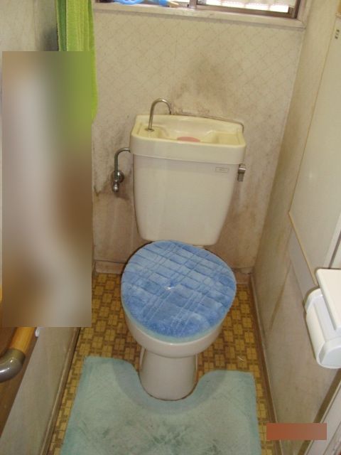 【広島県安芸郡】トイレの水漏れ、タンクから水漏れ症状！原因と修理