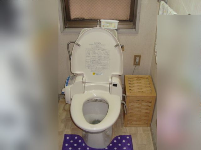 【広島市】自分でできる「トイレ詰まり修理」 詰まった時の解消法