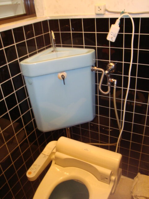 広島市東区｜「トイレ詰まり修理方法」 自分でできるつまりの直し方