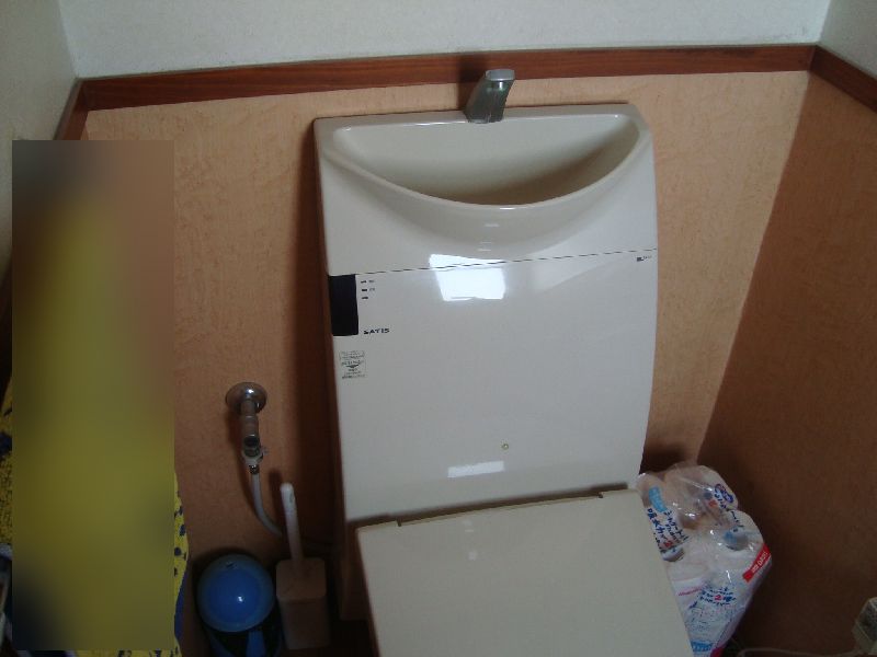 広島市東区戸坂】トイレの水漏れ・便器の中に水漏れ：修理方法は？