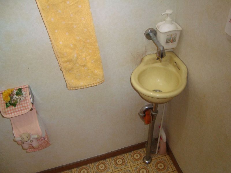 【広島市東区福田】トイレの蛇口から水漏れ、手洗い蛇口の修理方法は？