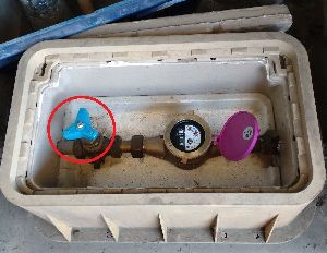 水道メーターの止水バルブ：広島市｜「トイレの水漏れ」の応急処置は？自分でできる修理方法