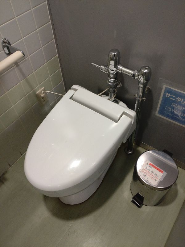 トイレの水もれ・止まらない原因と修理方法【広島市】