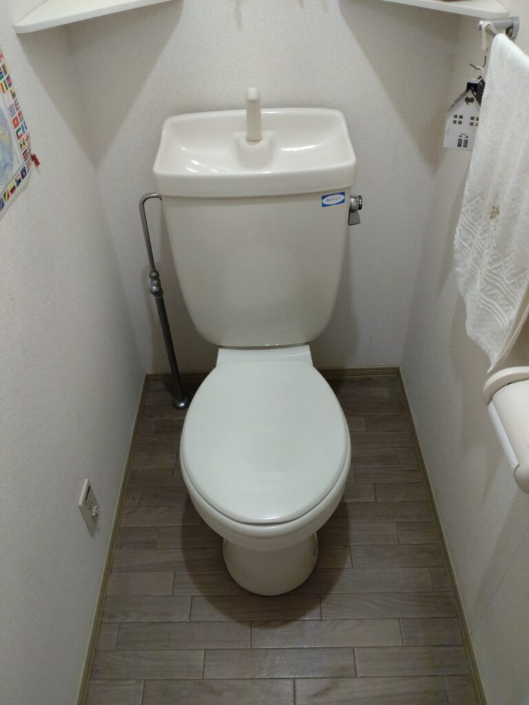 トイレ｜普通便座から温水洗浄便座取り換え工事・パナソニック