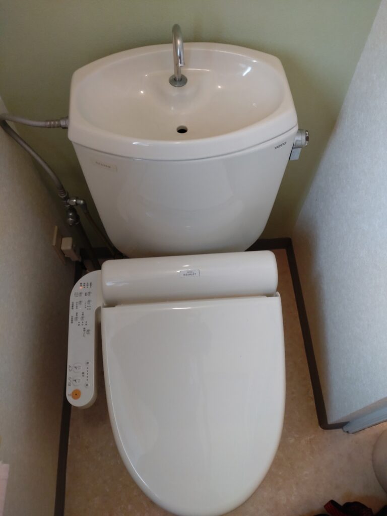 トイレの水漏れ・TOTOボールタップ＆フロート弁の取替